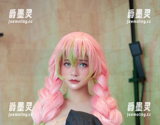 Azami 超高清!Azami的MaidSuccubus,瞧那里,恍惚中感受到一丝不同寻常的气息。