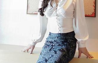 Feilin嗲囡囡 – 拥有油亮光泽的K8傲娇萌萌Vivian，私拍让人眼前一亮，这图包是对我审美的挑战吗？