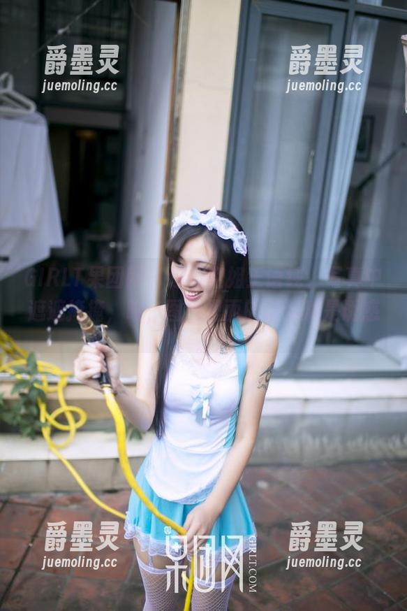 GIRLT果团网 - 这位空姐王语纯，写真中遮遮掩掩，唉，图包里面的话却满是诱惑。
