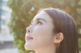 MiiTao蜜桃社 – 看李宝宝的制服私拍：图集中藏着多少小心思？