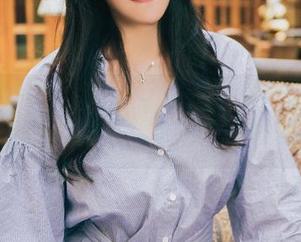 TouTiao头条女神 – 福利警报！易阳的清纯写真让人意外停留！