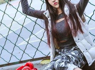 TouTiao头条女神 – 李菲儿与长腿的私拍，总是在不经意间戳中我的某个点。