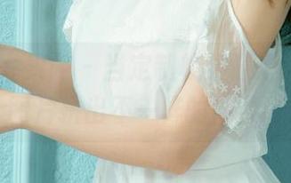 UGirls尤果网 – 当定制校服遇上于梓馨，图片拼出不一样的青春！
