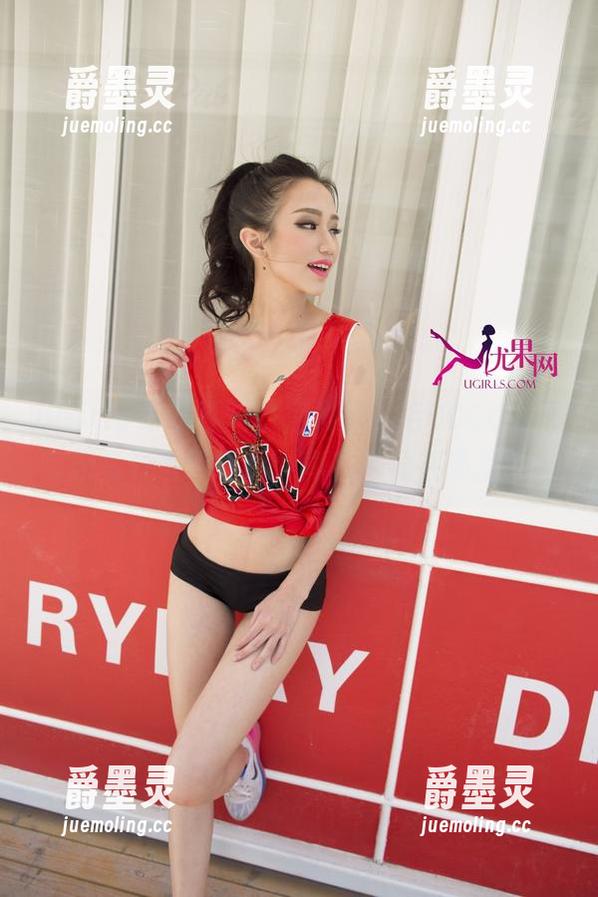 UGirls尤果网 - 白得发光，毛COCO的最新写真自带滤镜，真相究竟在哪里？