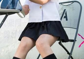 UGirls尤果网 – 最新白一晗写真：如果她的日常是个综艺节目……