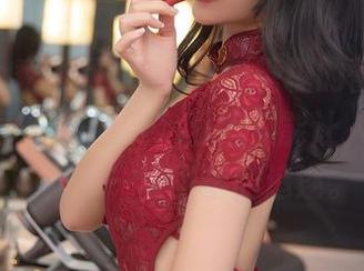 Xiuren秀人网 – Candy糖糖的蕾丝图库精选，展开、缠绕、滑落只能让人心痒痒，就像一场甜蜜的追逐。