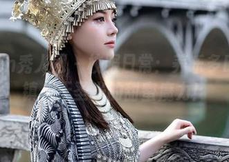 Xiuren秀人网 – 校服日常：养乐多Doll坐镇，无圣光的甜蜜魔力！