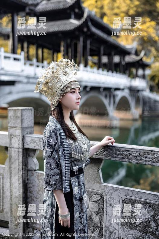 Xiuren秀人网 - 校服日常：养乐多Doll坐镇，无圣光的甜蜜魔力！