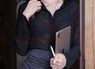 Xiuren秀人网 – 喵喵JOJO的女友美图合集：注意，含有超级多的“打卡姿势”！