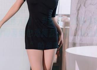 Xiuren秀人网 – 尹甜甜一波最新制服照片，穿得再好也难掩我那种“我也想拥有”的羡慕。