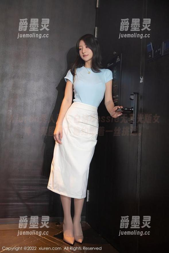 Xiuren秀人网 - 白洁Bessie无圣光版女神，美图之下隐约透着一丝挑逗。