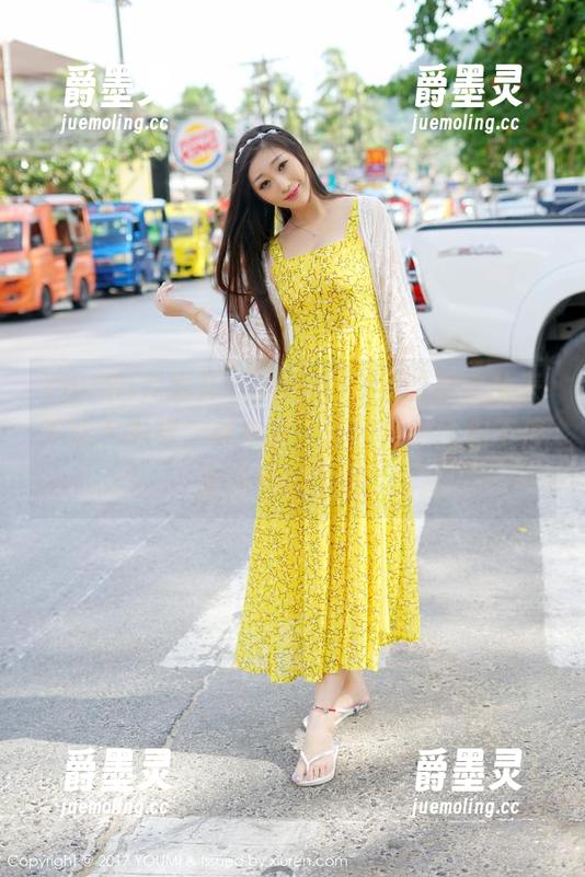 YouMi尤蜜荟-尤妮丝Egg YouMi尤蜜荟 - 尤妮丝Egg的美腿从来不让人失望,来来来,套图分享给你不停地点名的腿展。