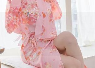 Yuna(윤아)校服全套图集：慎入！可能会引发一波“我也想回到校园”的怀旧症候群。