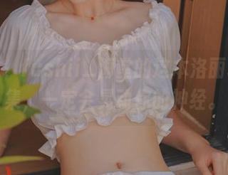 只想说，fushii_海堂的这本洛丽塔写真集，一定会晃动你的神经。