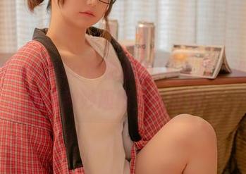 这可是nagisa魔物喵的JK写真，谁能拒绝这种妙趣横生的图库？