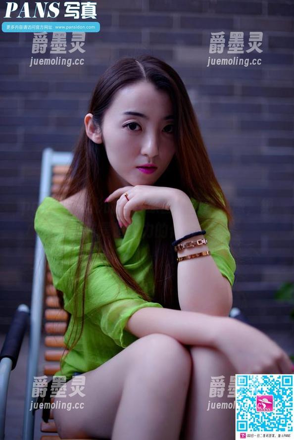pans - 小彤的婚纱原图：这飘逸感，绝对是超能力的体现。