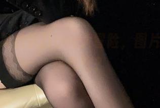 一小央泽的夏日cos大冒险，图片里藏着小秘密？