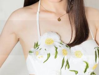 克拉女神 – 让人意外的瑞莎，丝袜写真合集里其实都在玩儿什么把戏？