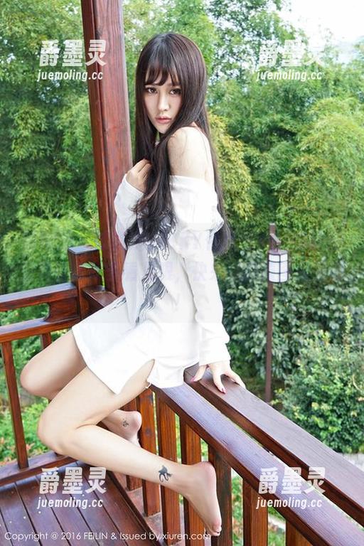 嗲囡囡 - 陈雅漫VICKY化身修女，这种反差真让人想多看几眼，快来翻翻原图和资源！