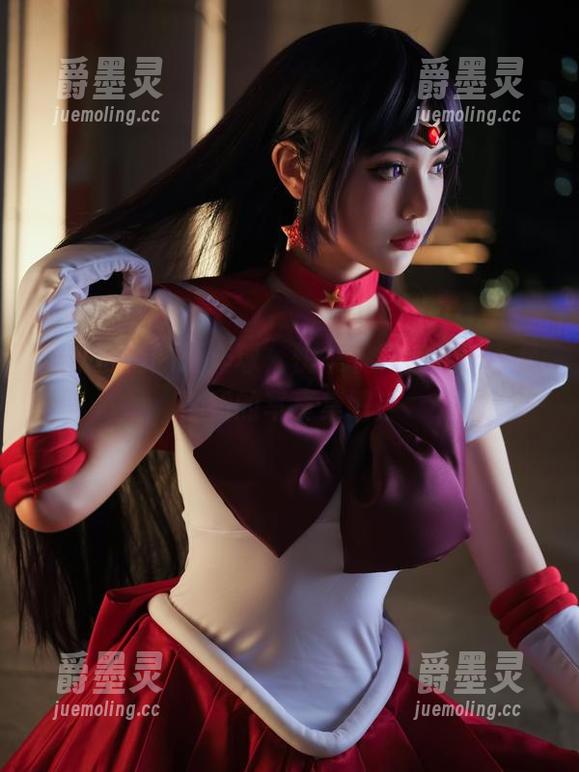 难以抗拒的海洋球，快来下载大梨子不是御姐的写真集吧！