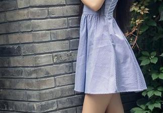 头条女神 – 娜依灵儿的泳衣资源是个宝藏，来吧，谁不想在人群中闪耀。