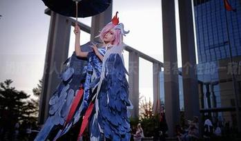 妈呀，奶狮不咬人的最新美图，天使也是有个性的一窥而知。