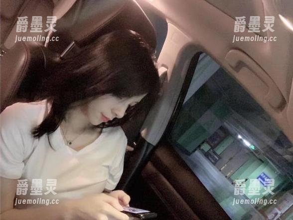 微密圈 - 透过镜头，看见小仙女ELaine的清纯，心中反复回味，却又说不清是何种滋味。