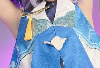 全套来了，小瑶幺幺的夏日作品，一个字——热！