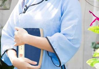 尤果网 – Sara万圣节套图：衣服是重点，或者说没有衣服也是？