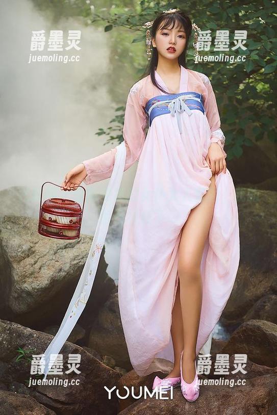 尤蜜荟 - 分享安然的女仆大人套图，我的脸已经红了...