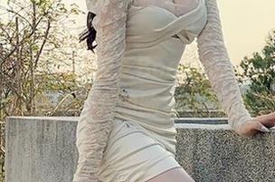 微密圈 – 来自徐莉芝Booty的图集，女君交接的分享，我的脑袋里一团乱啊！