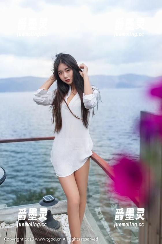 推女神-柠檬c_lemon 推女神 - 美图出击!柠檬c_lemon在海边的套图,只能用“叼”来形容