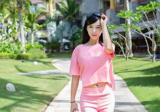 推女郎 – 记得冯雨芝的妹妹吗？赶紧来分享她的写真集！