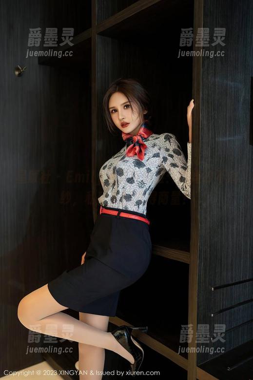 星颜社 - Emily尹菲小侧脸：我婚纱不婚纱，私房美图没得商量！