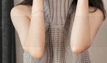 星颜社 – 李若汐的在线写真，棉袜的气息扑面而来。