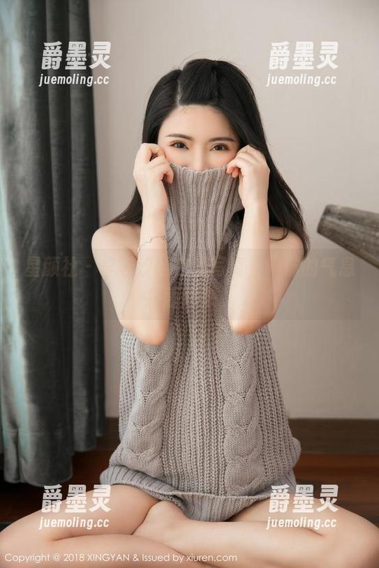 星颜社 - 李若汐的在线写真，棉袜的气息扑面而来。