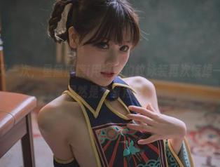 更新一次又一次，星黛鹿鹿i用罩纱豹纹泳装再次惊掉一地眼球，果然是个狠角色。