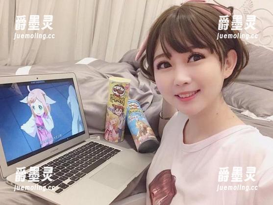 是依酱呀的璀璨新作，图包里的美图，让人忍不住多看几眼，嘘，别告诉别人！