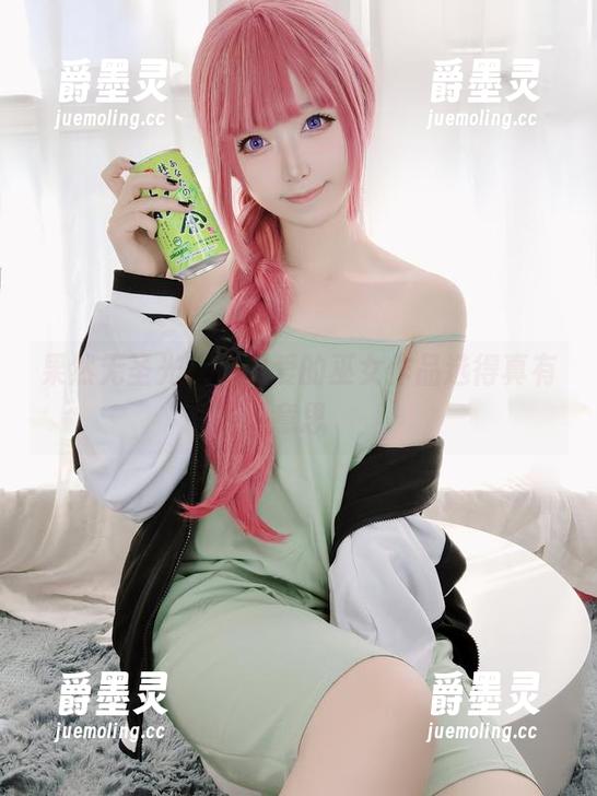 果然无圣光，朝雾爱的巫女作品选得真有意思