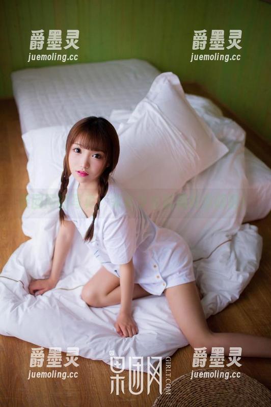 果团网的写真：邻家少女就藏在你眼前！