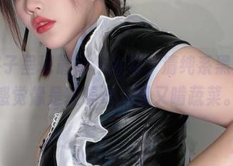 狐洛洛子呈现最新作品集，清纯系黑长直，感觉像是在喝汽水却又啃蔬菜。
