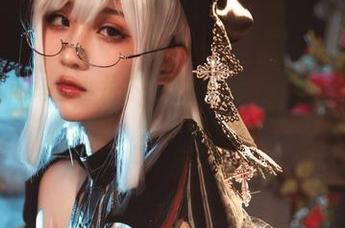 等等，瓦斯塔亚小龙虾的灰丝合集？这些照片咋回事，咋回事！