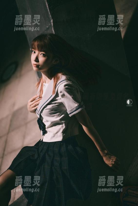 别再犹豫！祖木子泳衣图册有限量免费名额，机不可失哦
