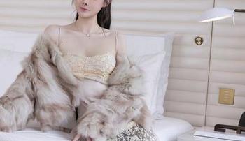 秀人网 – 写真套图：当奶酥穿上这件礼服，其他全被改写了。