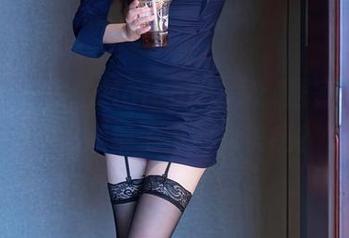 秀人网 – 安然Maleah在家：居家写真，谁说懒裤子不能有美感？