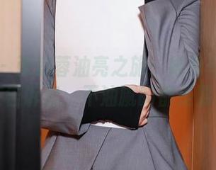 秀人网 – 张庭蓉油亮之旅：她的写真合集好像在告诉我，不油腻的都是耍太大！