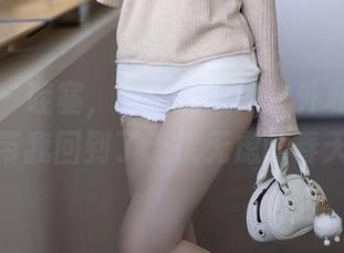 秀人网 – 哇塞，欧阳若依的户外私拍，好像带我回到了无忧无虑的春天。