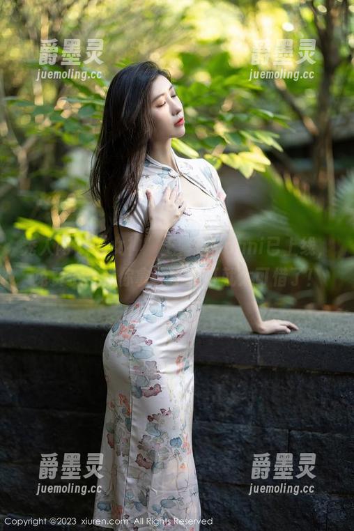 秀人网 - “女神”王馨瑶yanni已上线，免费资源等你拿，不拿可就太可惜了！