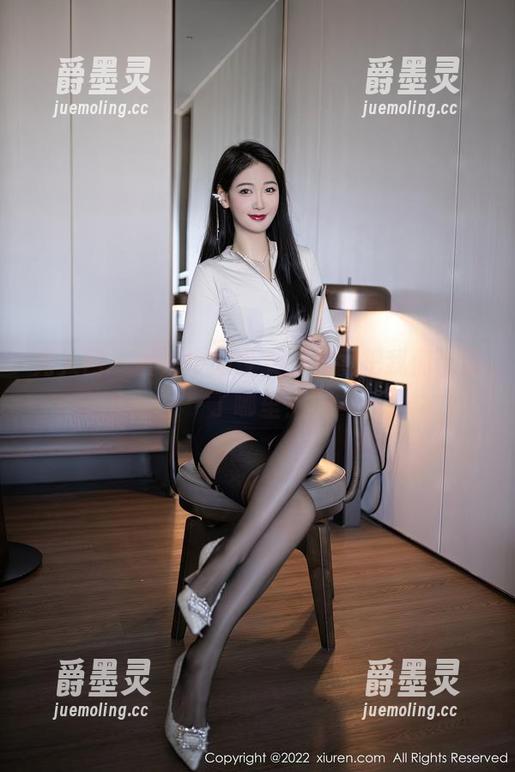 秀人网 - 图片中的少女，甜妮把我们带到了哪里？