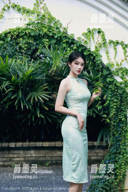 秀人网 - 粉色糖糖的无圣光现场：捕捉欢颜